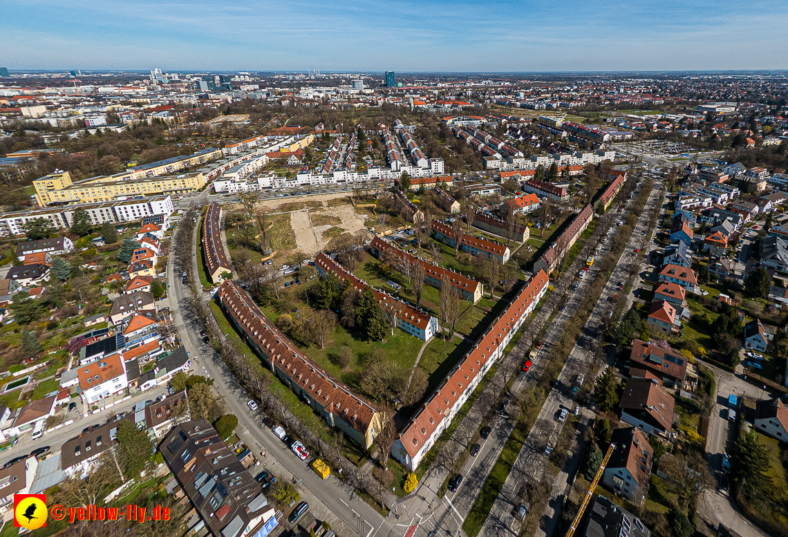 21.03.2023 - Luftbilder von der Baustelle Maikäfersiedlung in Berg am Laim